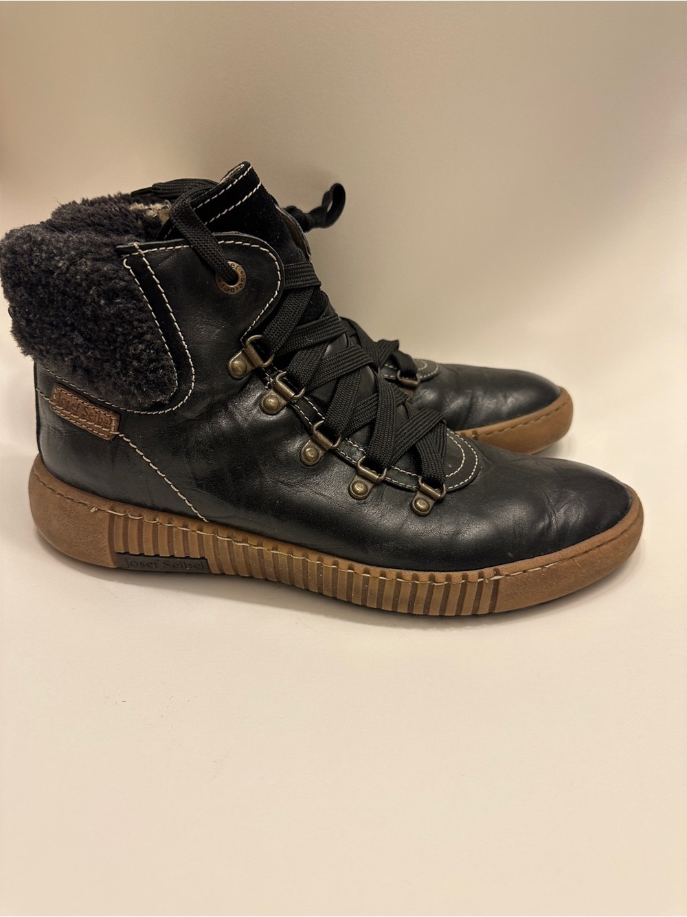 Josef Seibel Black Leather Faux Fur Lined Ankle Boots